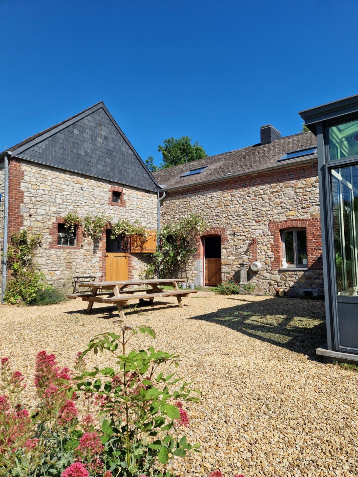 Momignies Habitat B&B 외부 사진